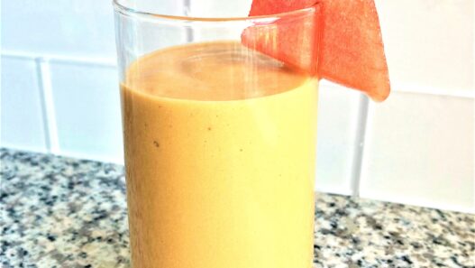 AIP-friendly Cauliflower, Avocado, Melon, and Banana Smoothie packed with nutrients to support autoimmune healing, reduce inflammation, and promote gut health.