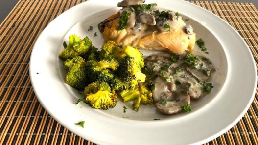 AIP stuffed chicken breast with kale and mushrooms.