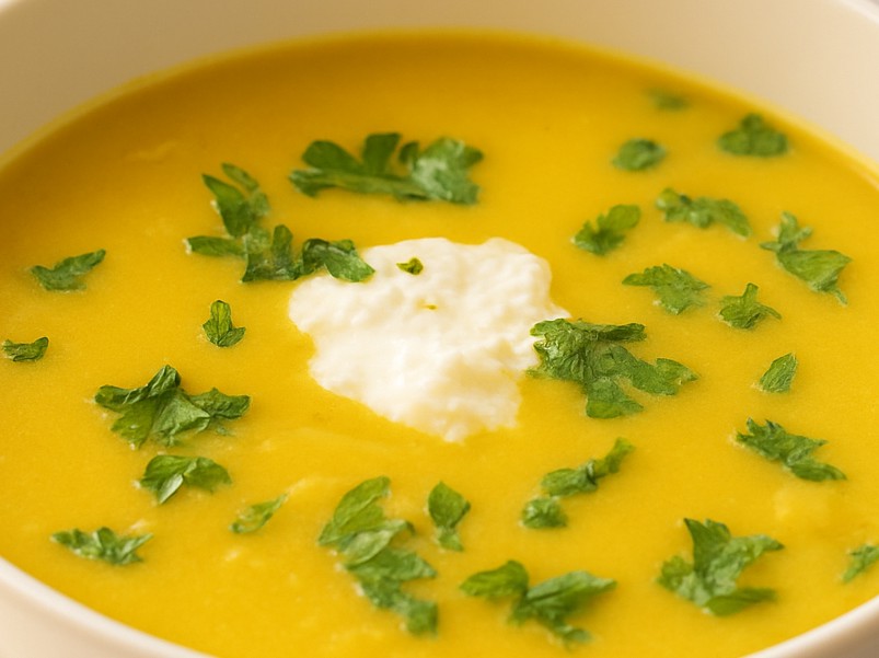 AIP Cauliflower Cream Soup dairy free and anti-inflammatory recipe with coconut cream, garlic, and kelp for gut and thyroid health.